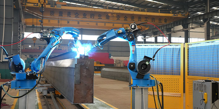 主梁机器人焊接