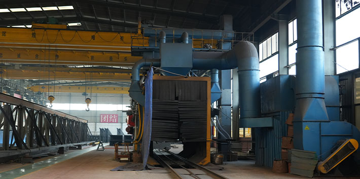 大型抛丸除锈预处理线